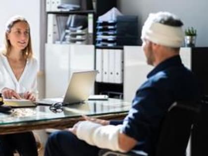 Травмы на рабочем месте: что делать и как получить компенсацию