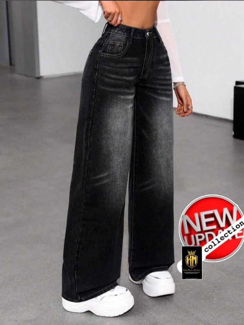 Female baggy jeans