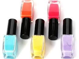 Nails paint