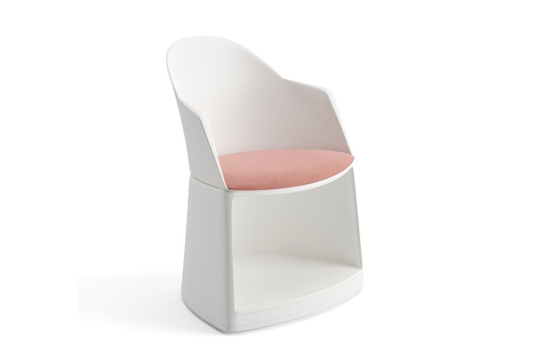 Silla Cila Go sobre base storage.