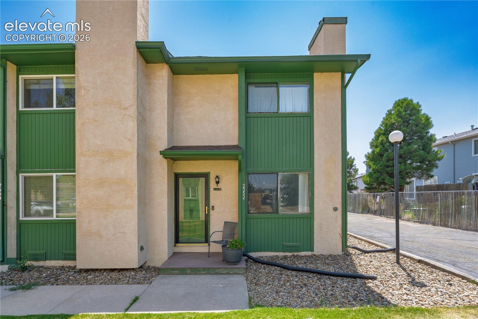 2352 Washo Circle