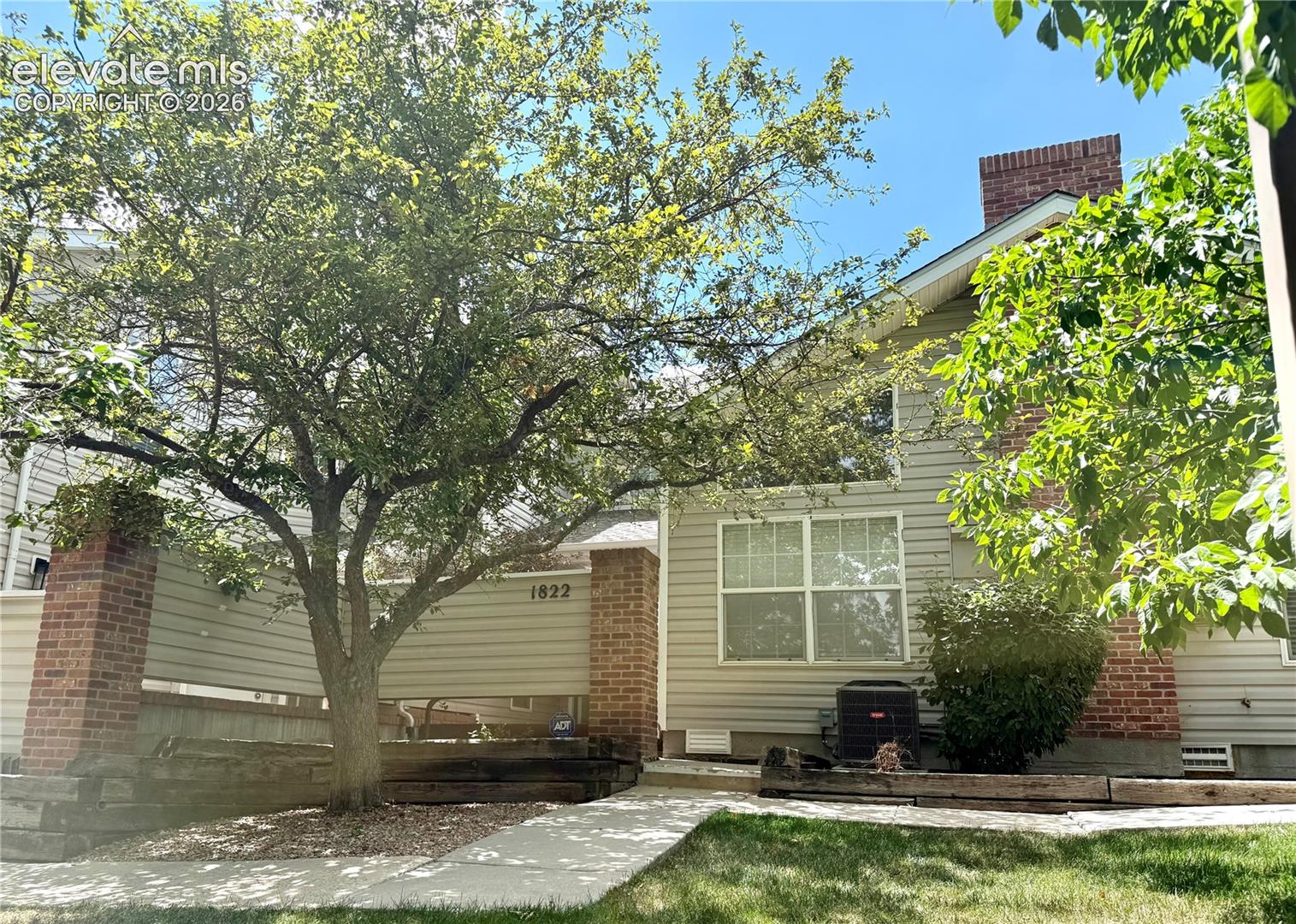 1822 Britton View