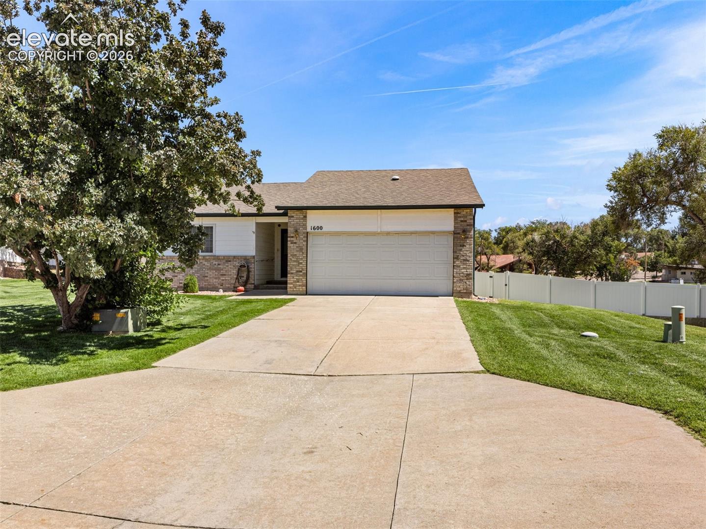 1600 Horseshoe Place