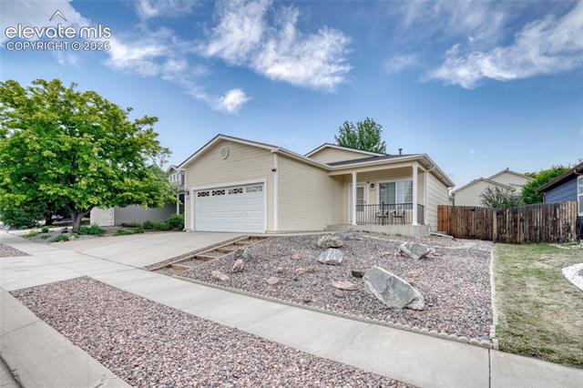 6823 Lost Springs