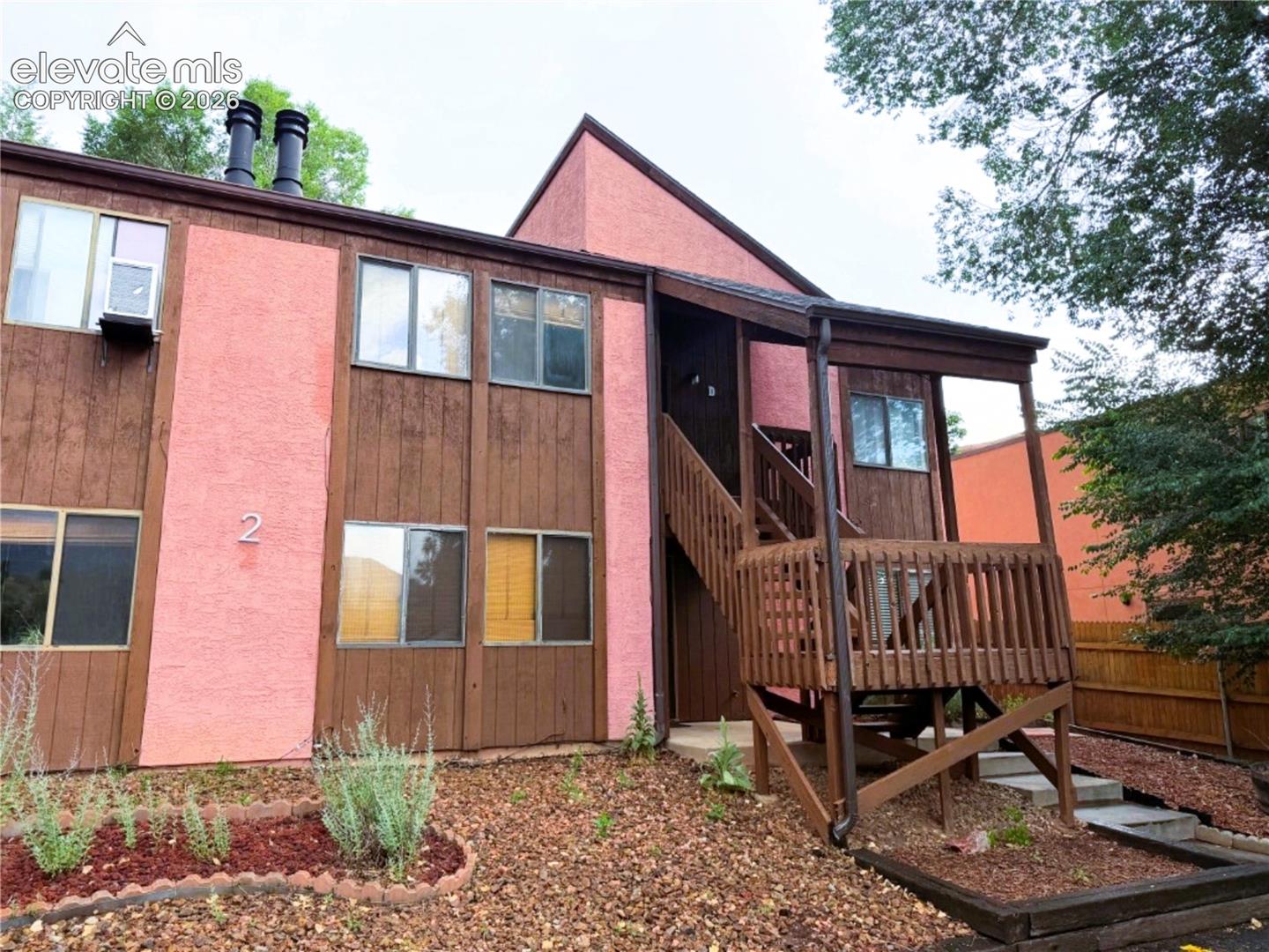 52 El Paso Boulevard