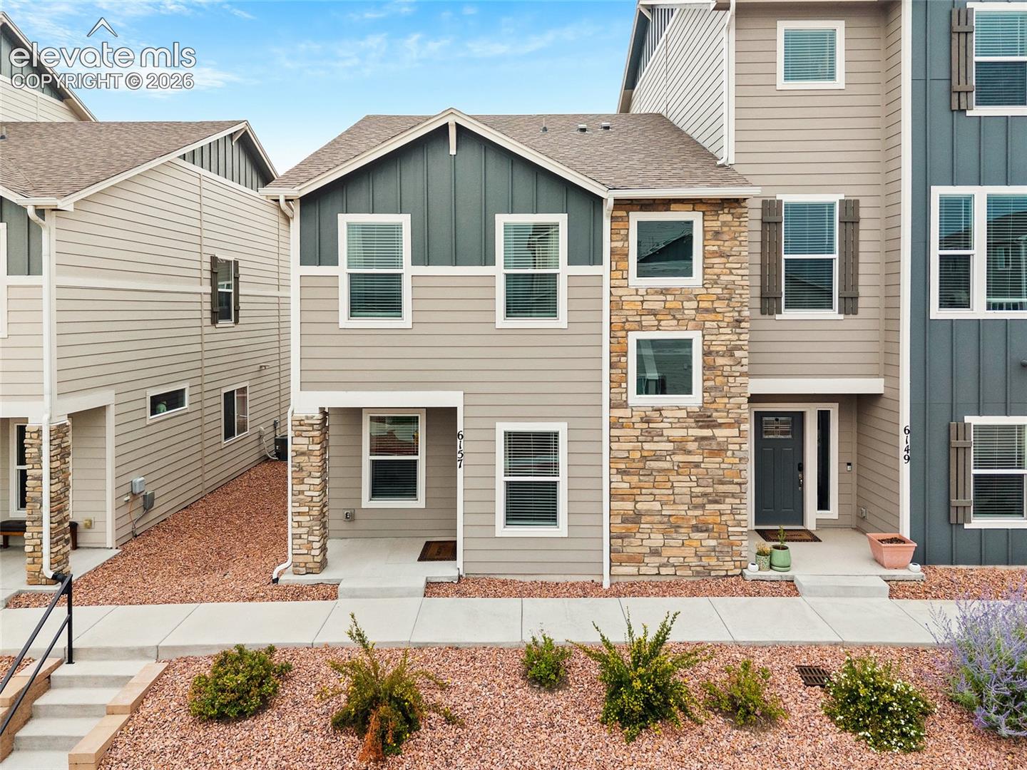 6157 Inman View