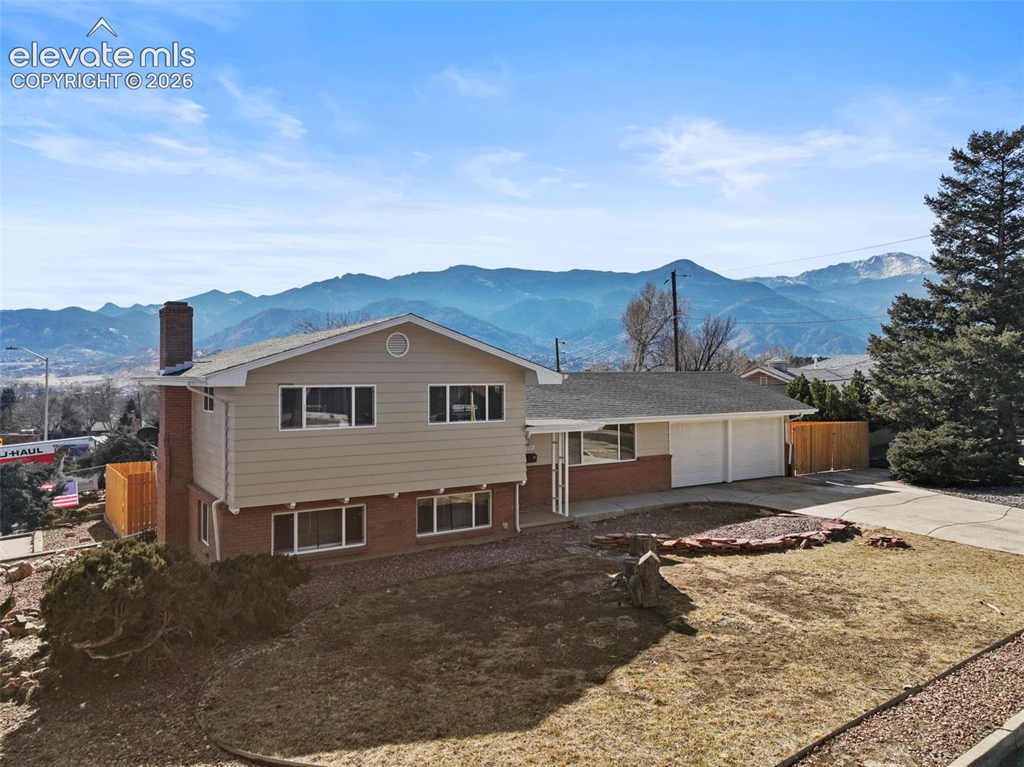2905 Garden Hill Drive