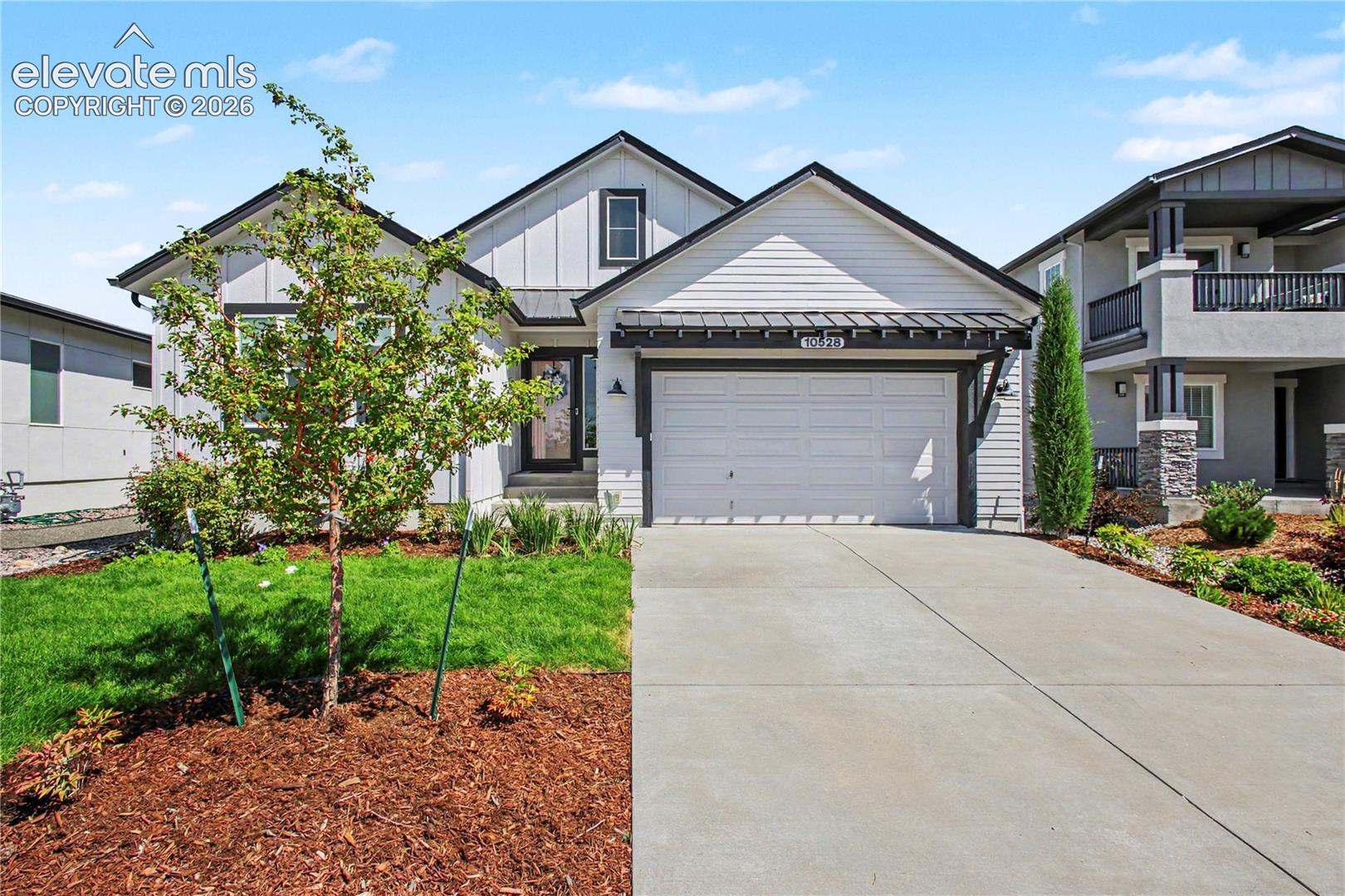 10528 Grand Lawn Circle