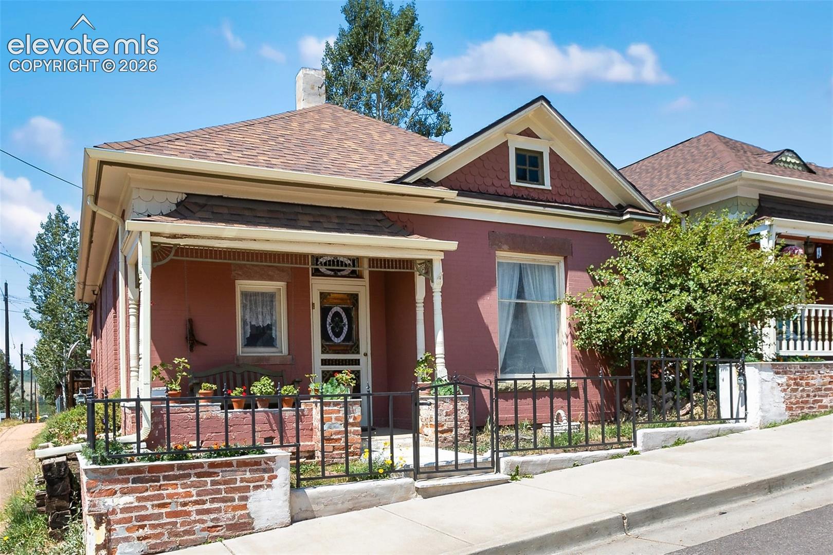 209 4th Street