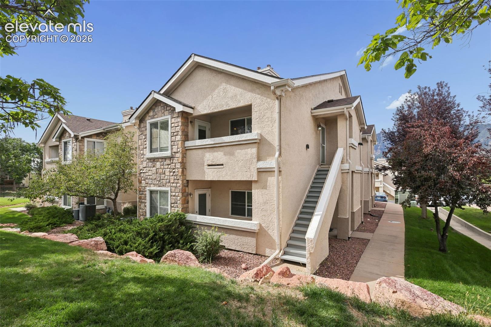 3850 Strawberry Field Grove