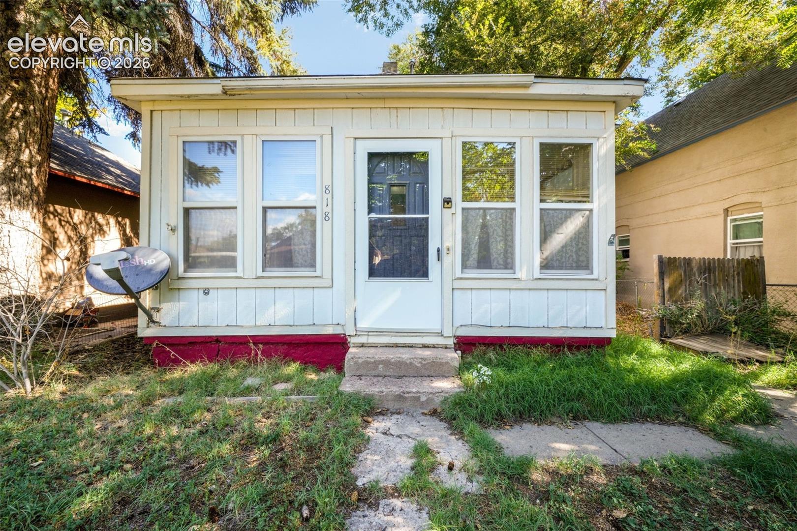 818 2nd Street