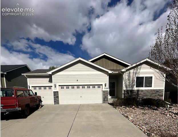 7558 Forest Valley