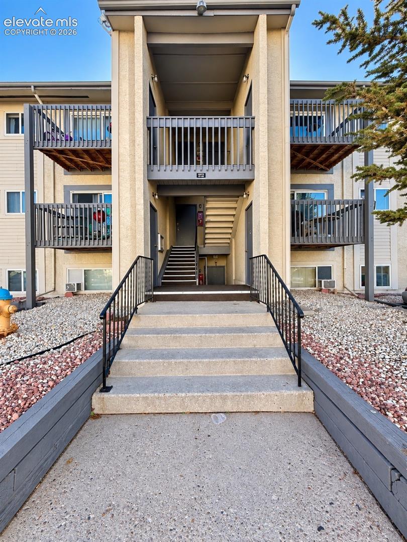 5038 El Camino Drive