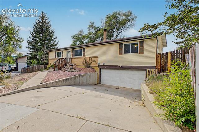 4323 Eastcrest