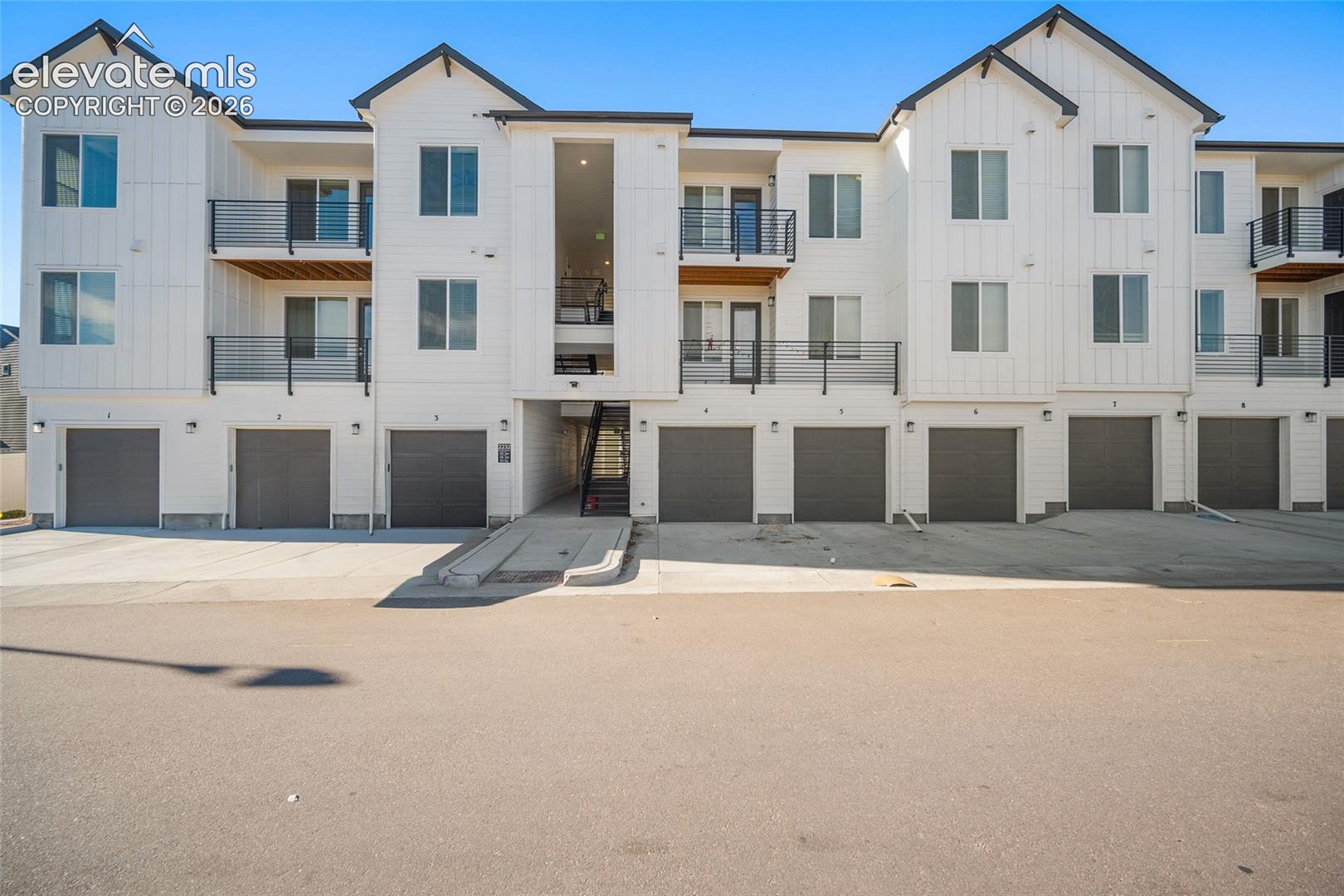 2232 Arikaree Heights