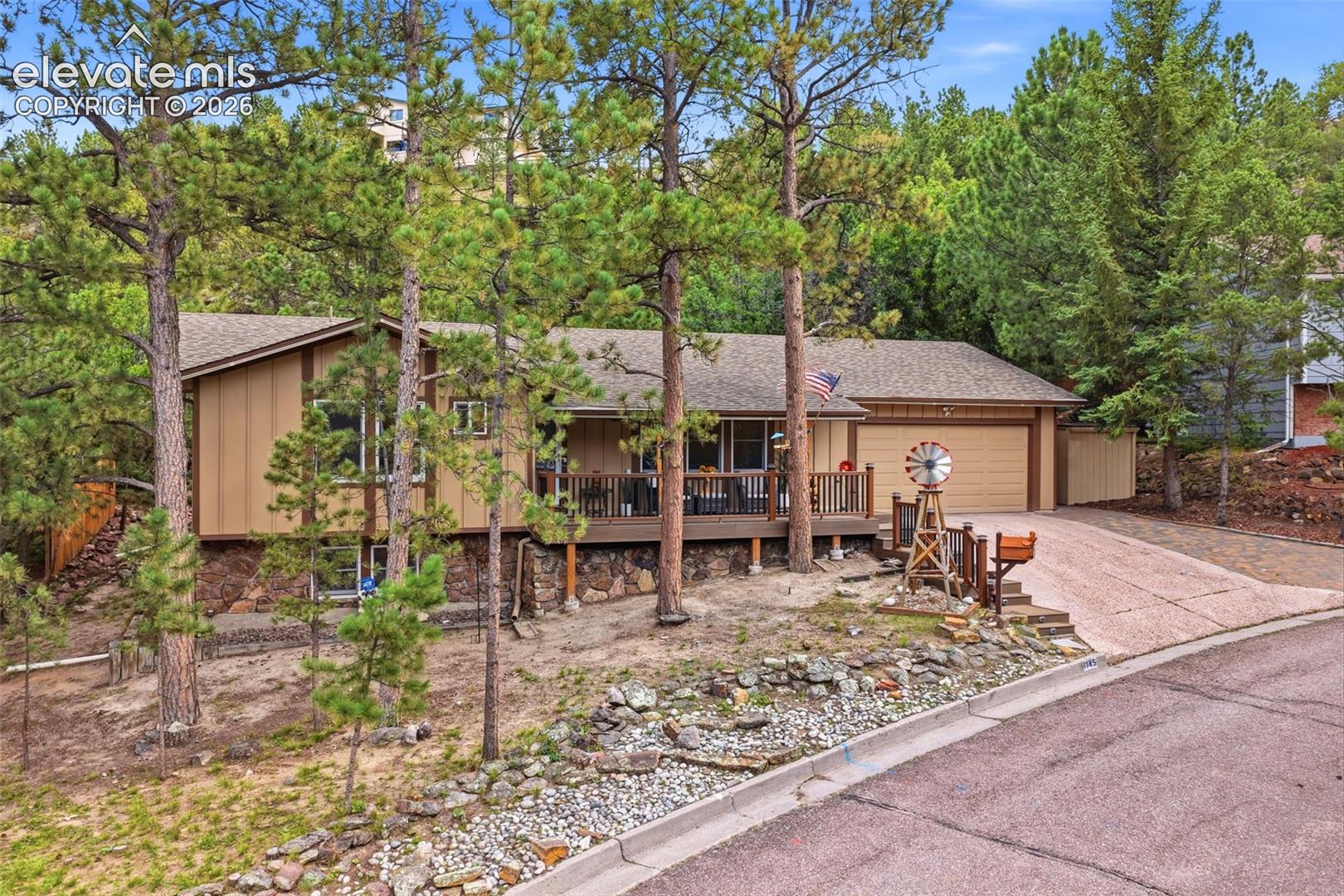1145 Garlock Lane