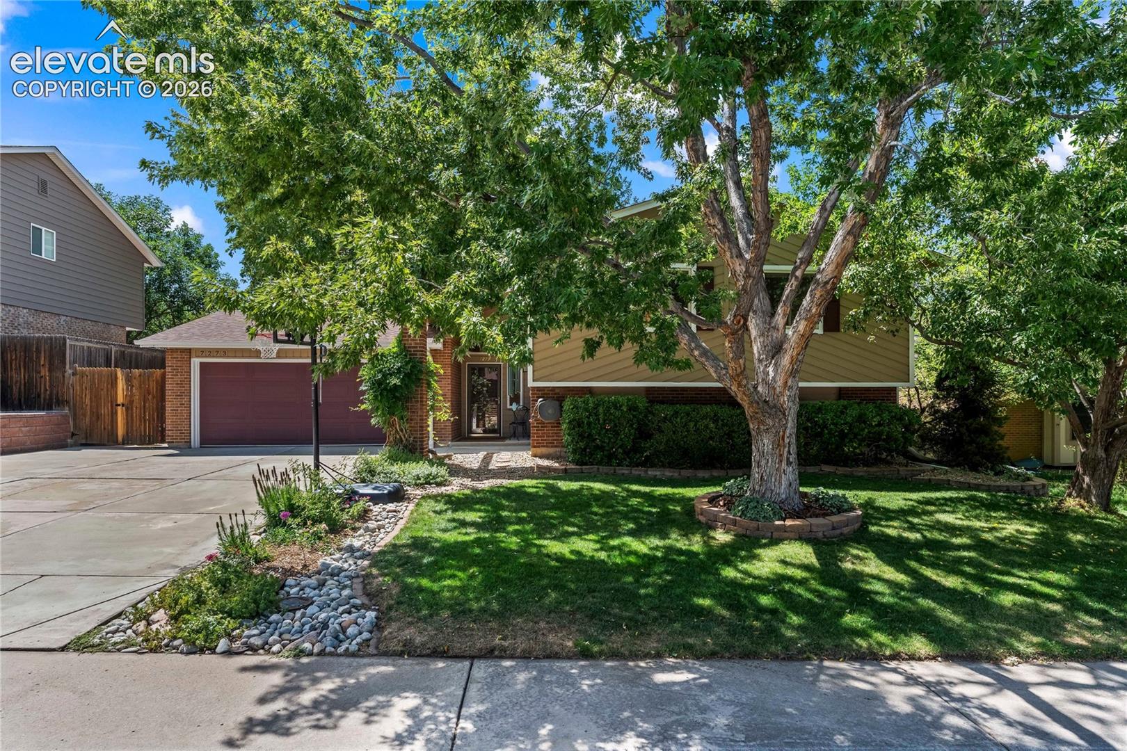 7273 Yarrow Way