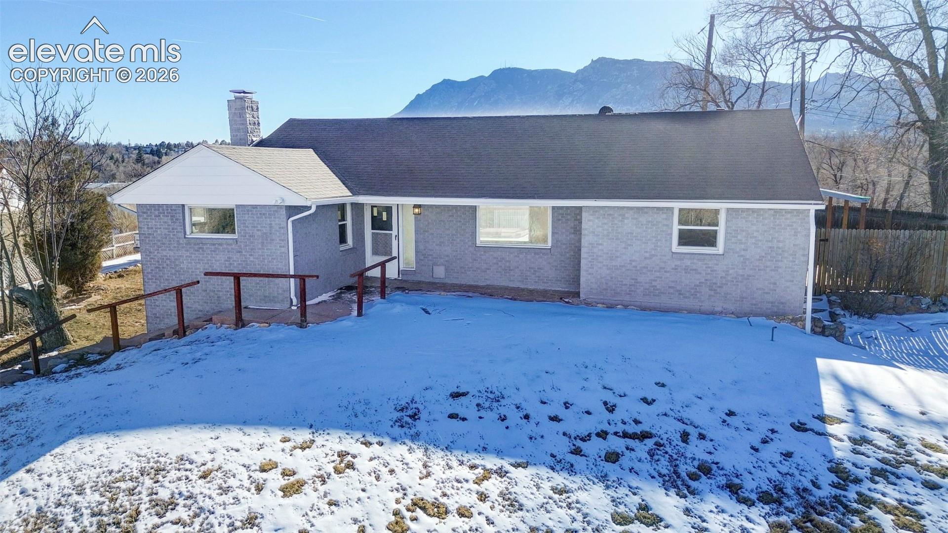 1606 Navajo Circle