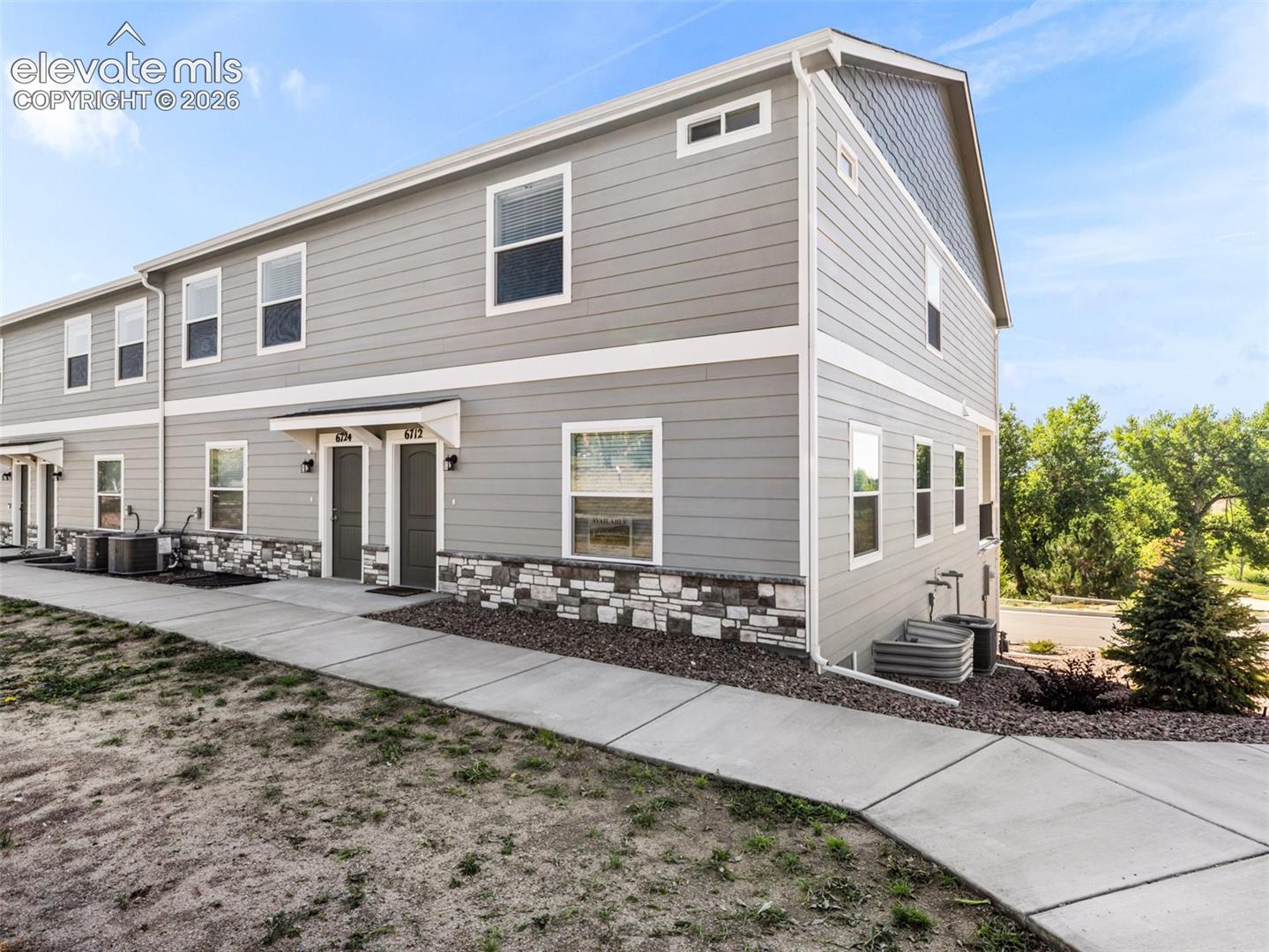 6676 Saturn Swing Grove