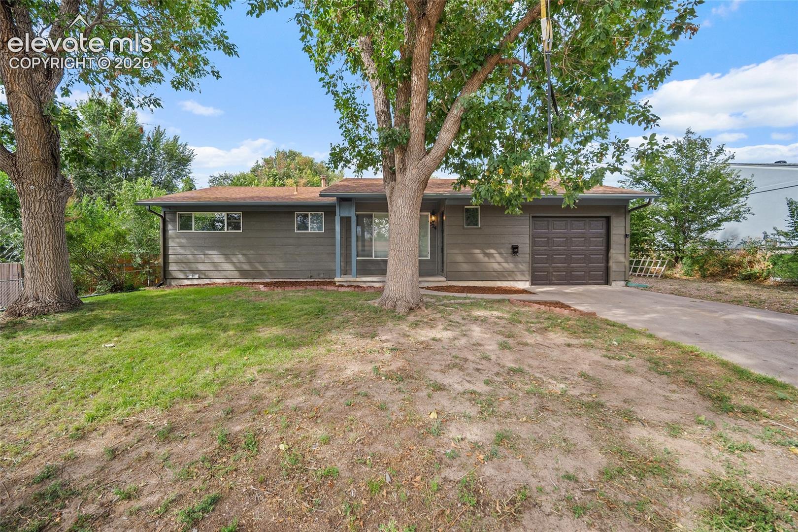 524 Acoma Drive