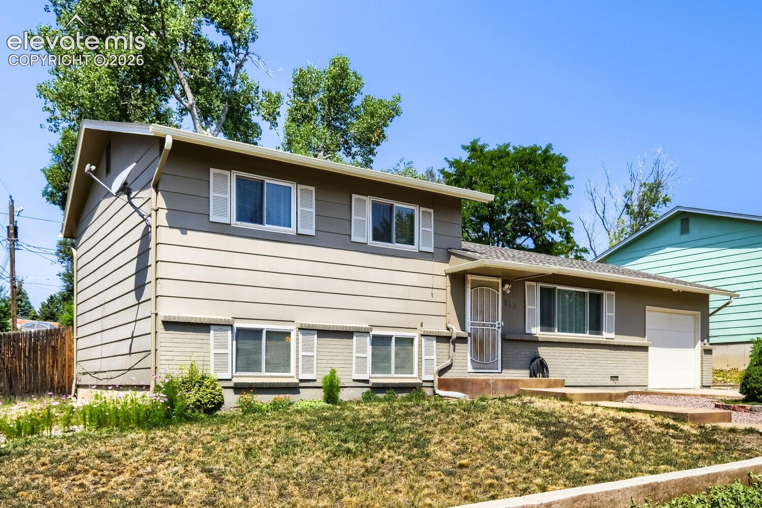 640 Lansing Drive