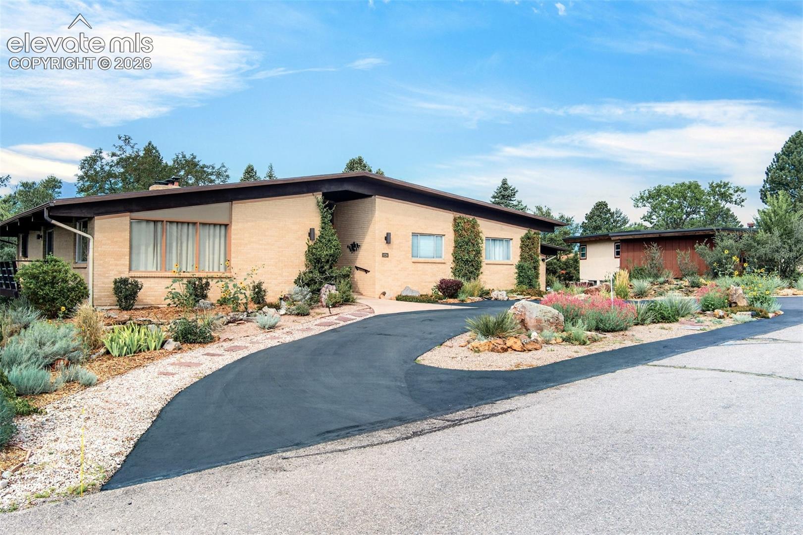 1224 High Point Lane