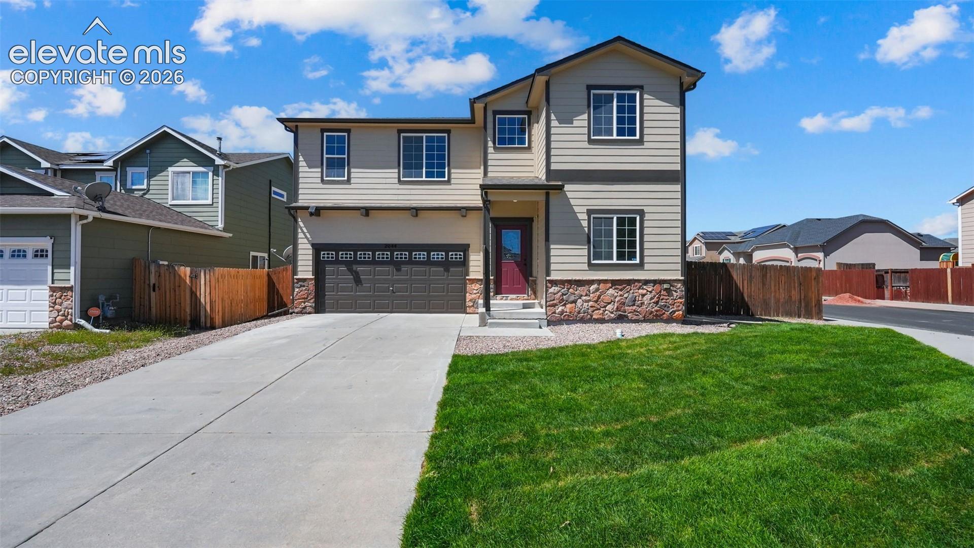 2044 Reed Grass Way