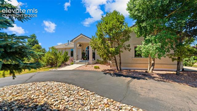 830 Lake Woodmoor