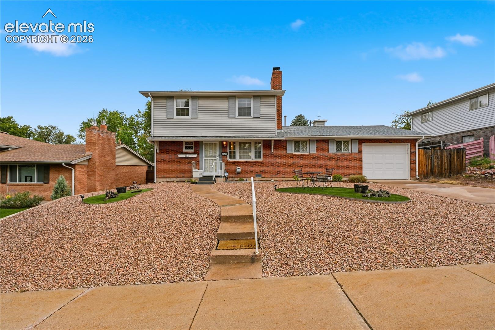 2212 Glenn Summer Road