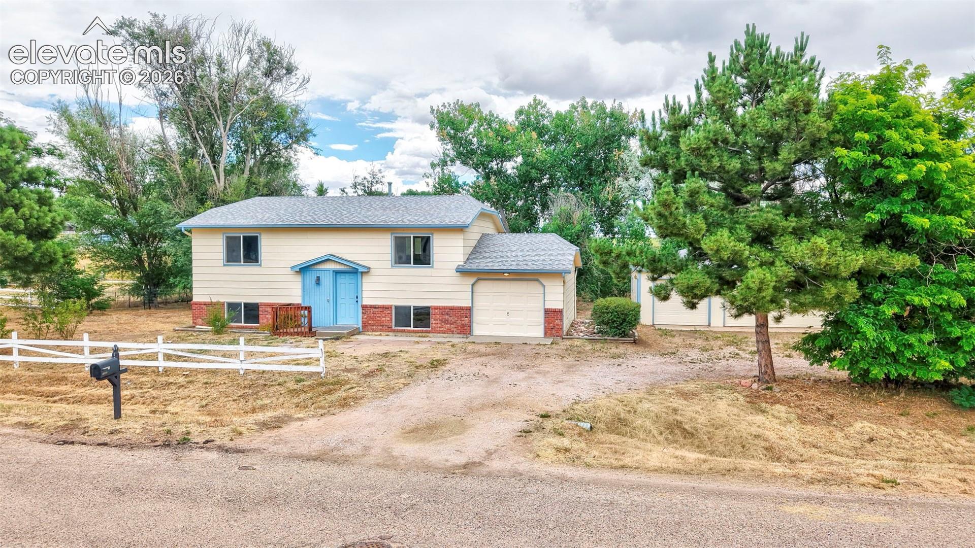 10905 Sunrise Road