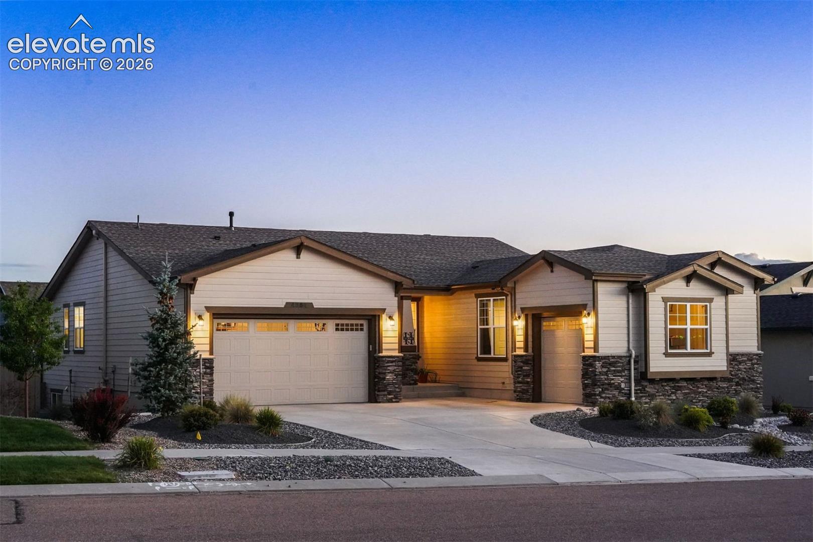 4354 Hanging Lake Circle