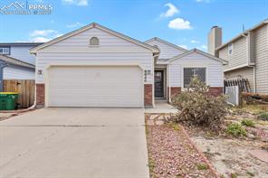 8640 Boxelder