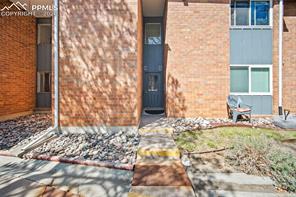 1708 Sawyer