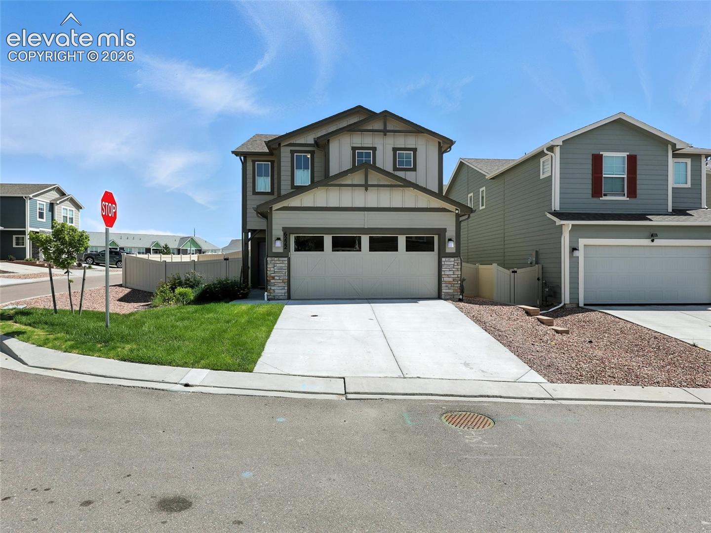 6222 Barr Point