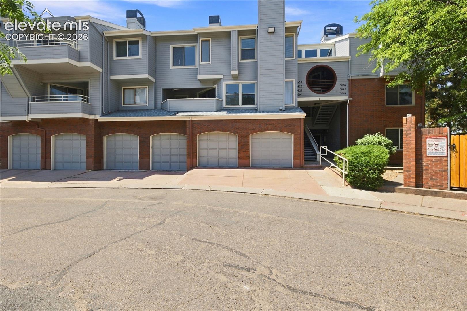 3626 Iguana Drive