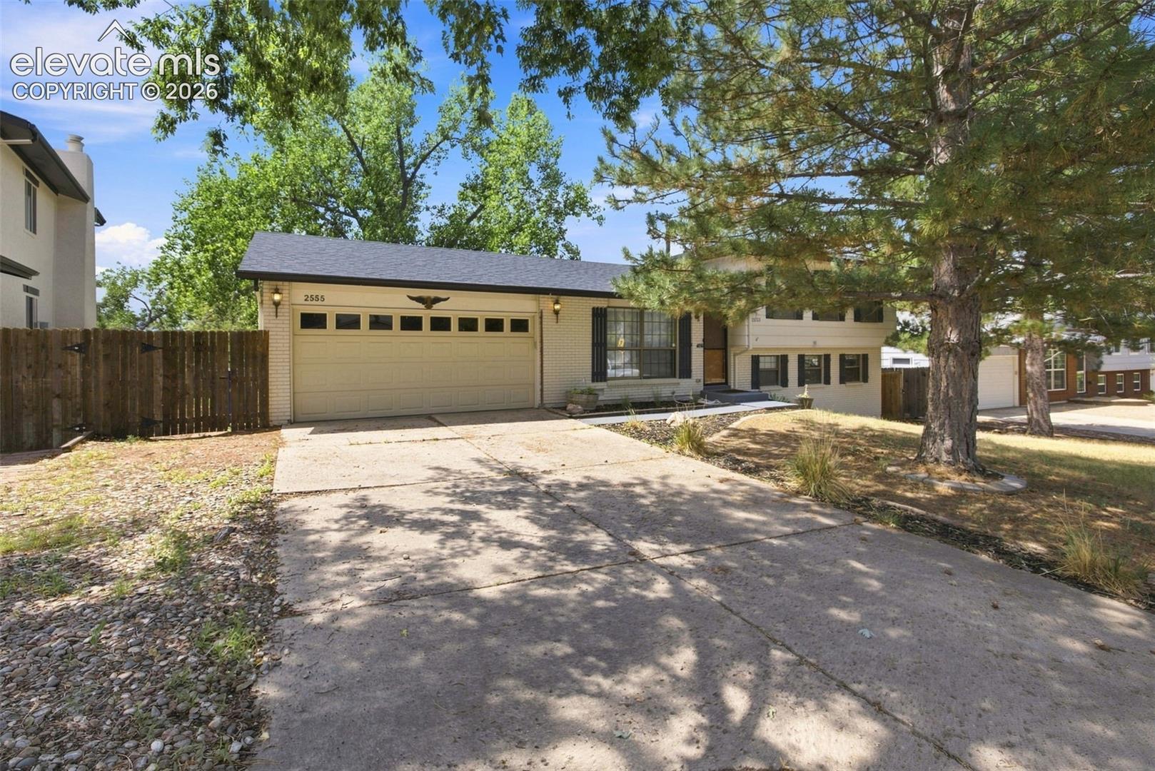 2555 Roundtop Drive