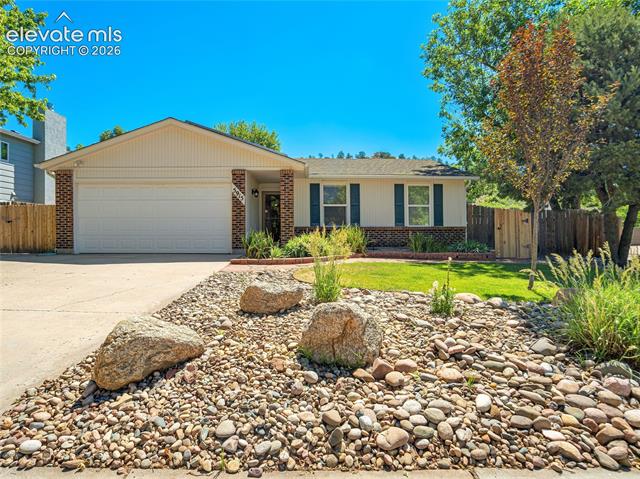 5915 Pemberton