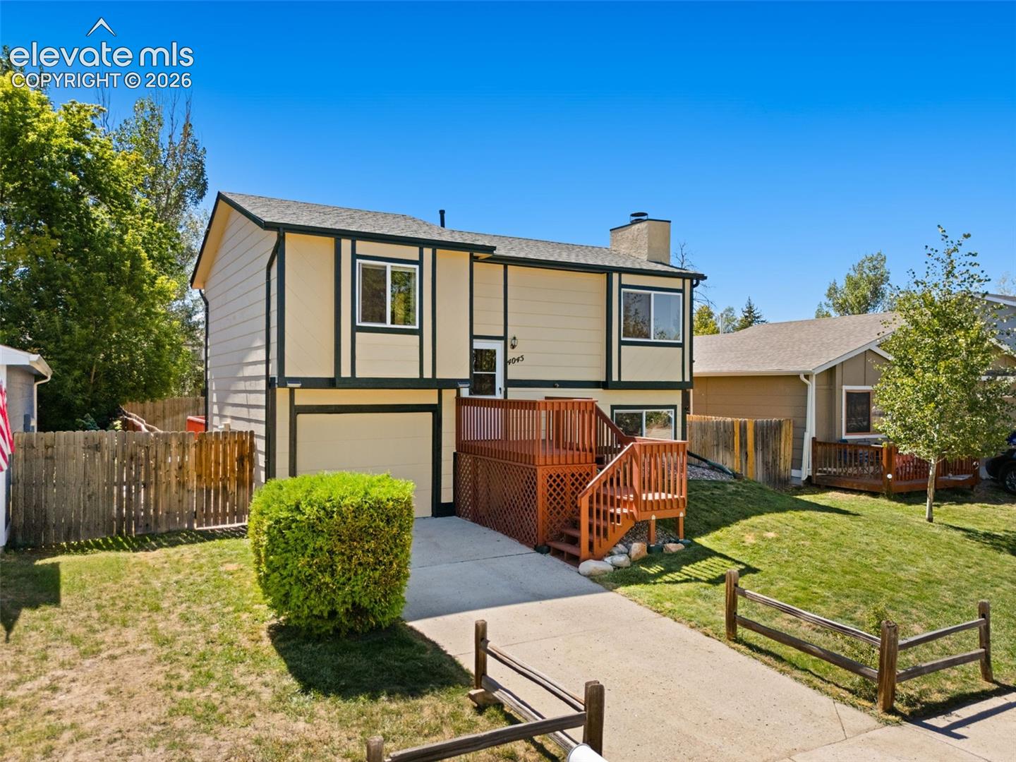 4045 Dolphin Circle