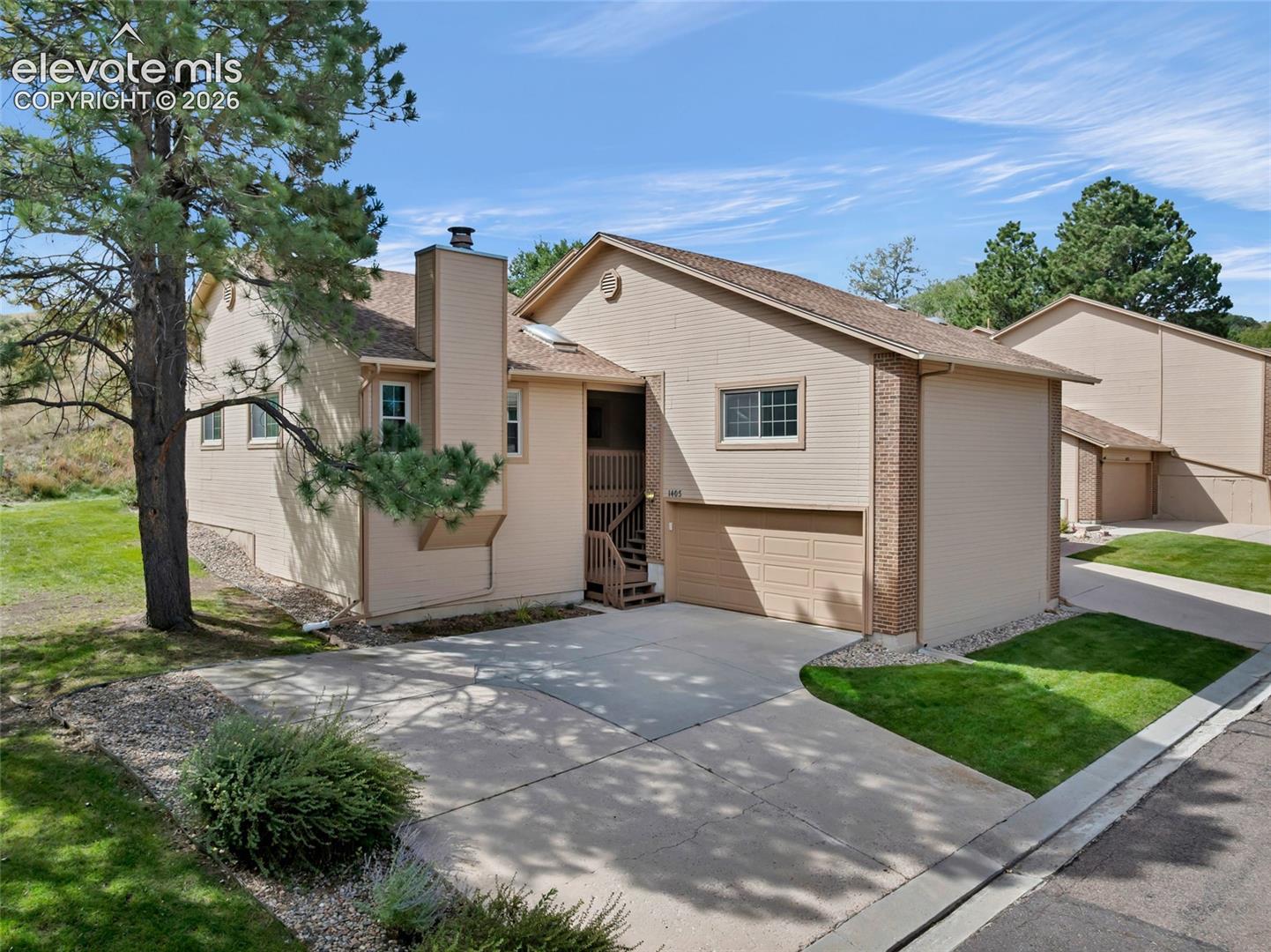1405 Vondelpark Drive