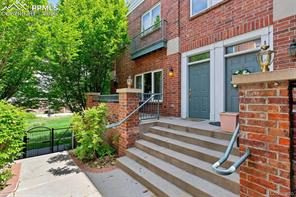 2660 University
