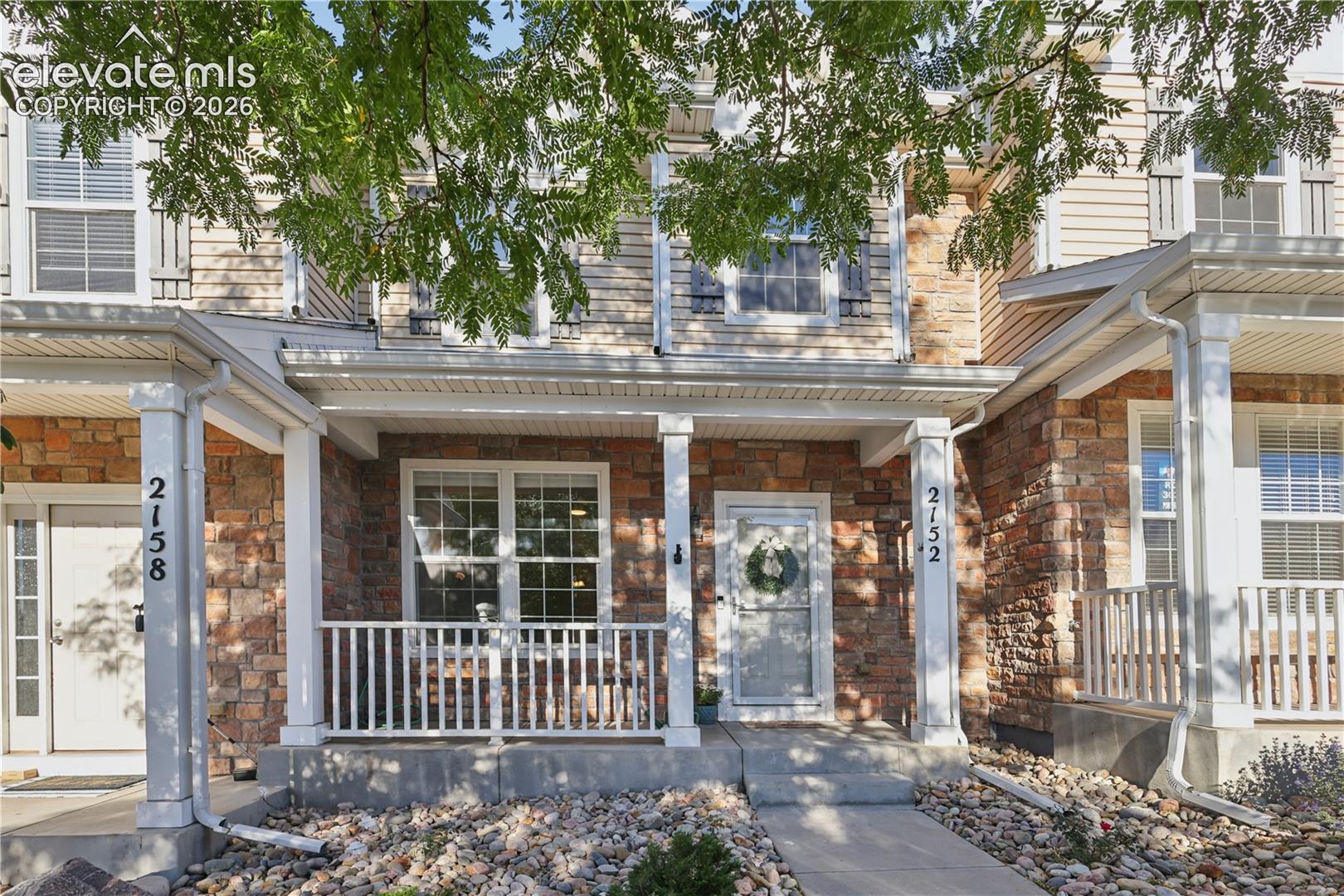 2152 Creekridge Point