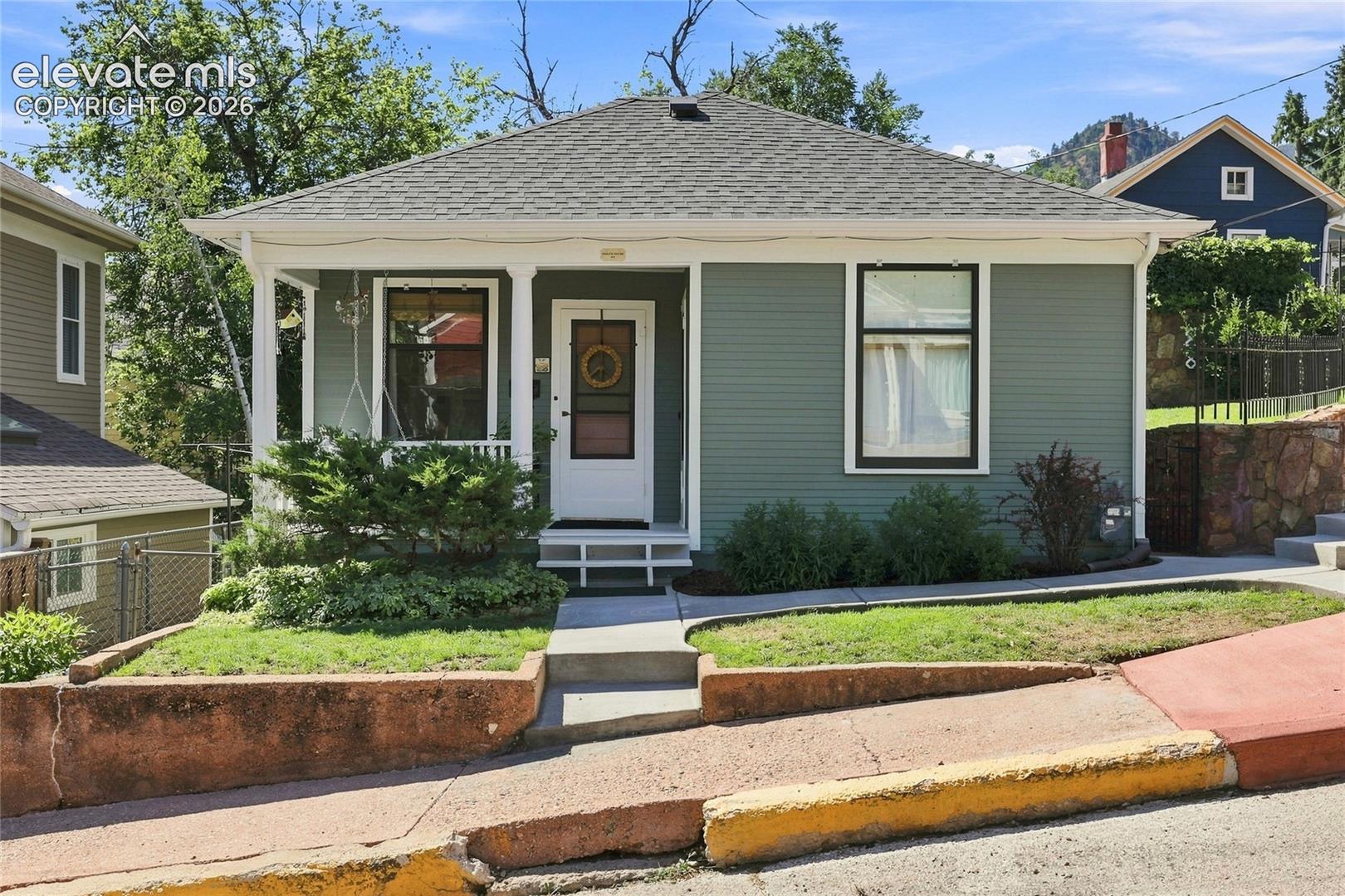 7 Waltham Avenue