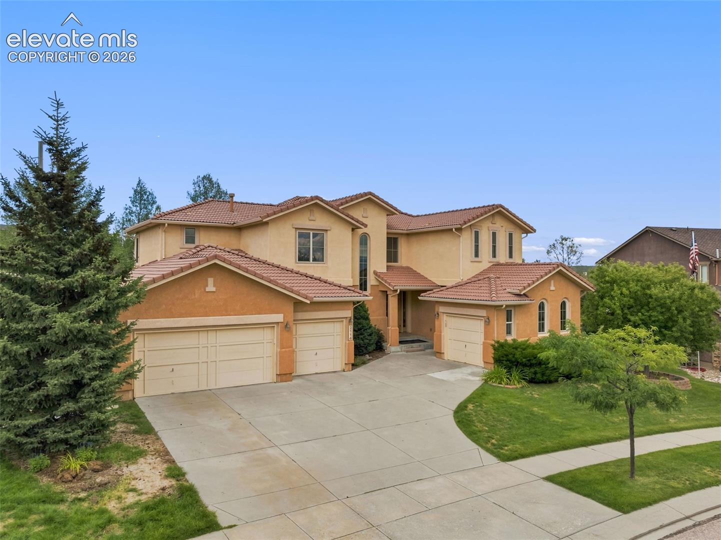 2114 Diamond Creek Drive