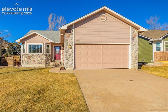 1310 Bison Ridge