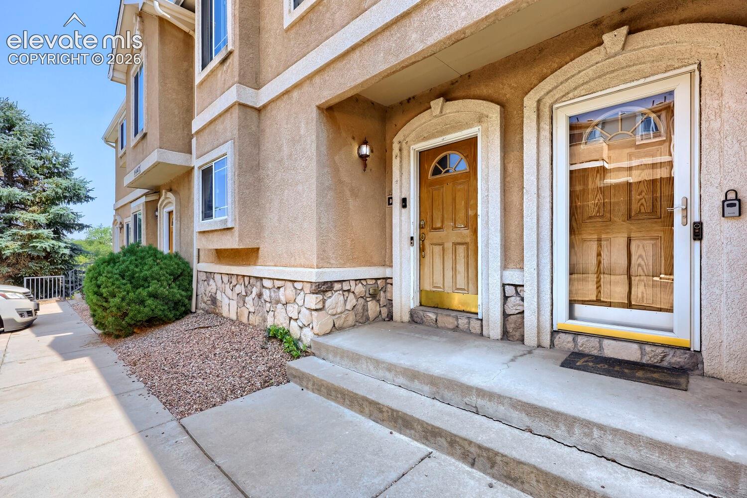 1447 Madison Ridge Heights