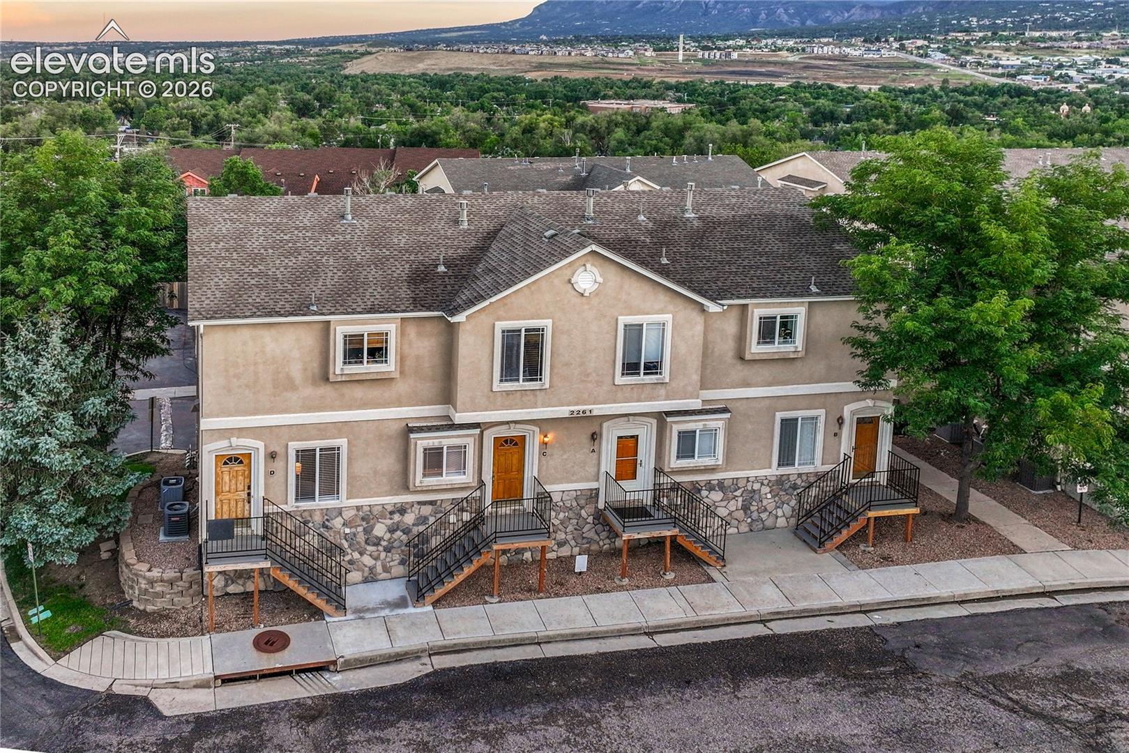 2261 Stepping Stones Way