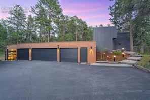 1325 Deer Creek