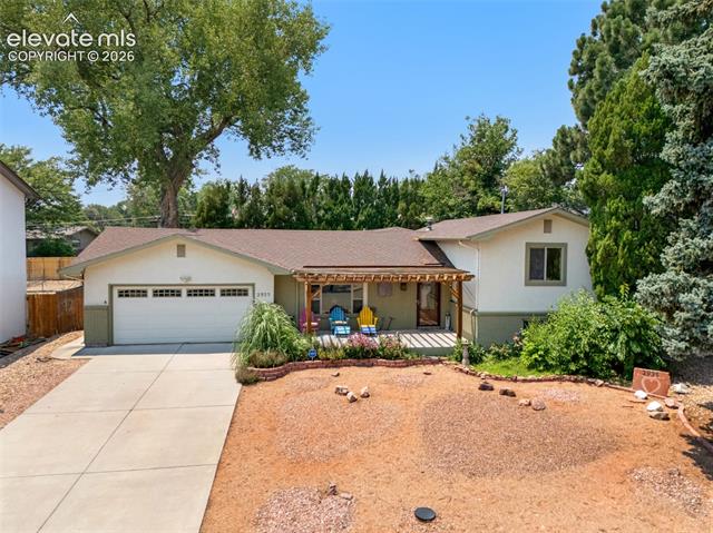 2935 Country Club