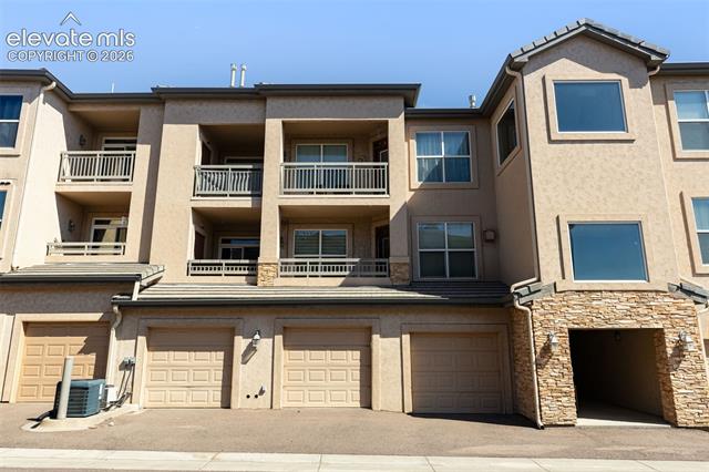 605 Cougar Bluff