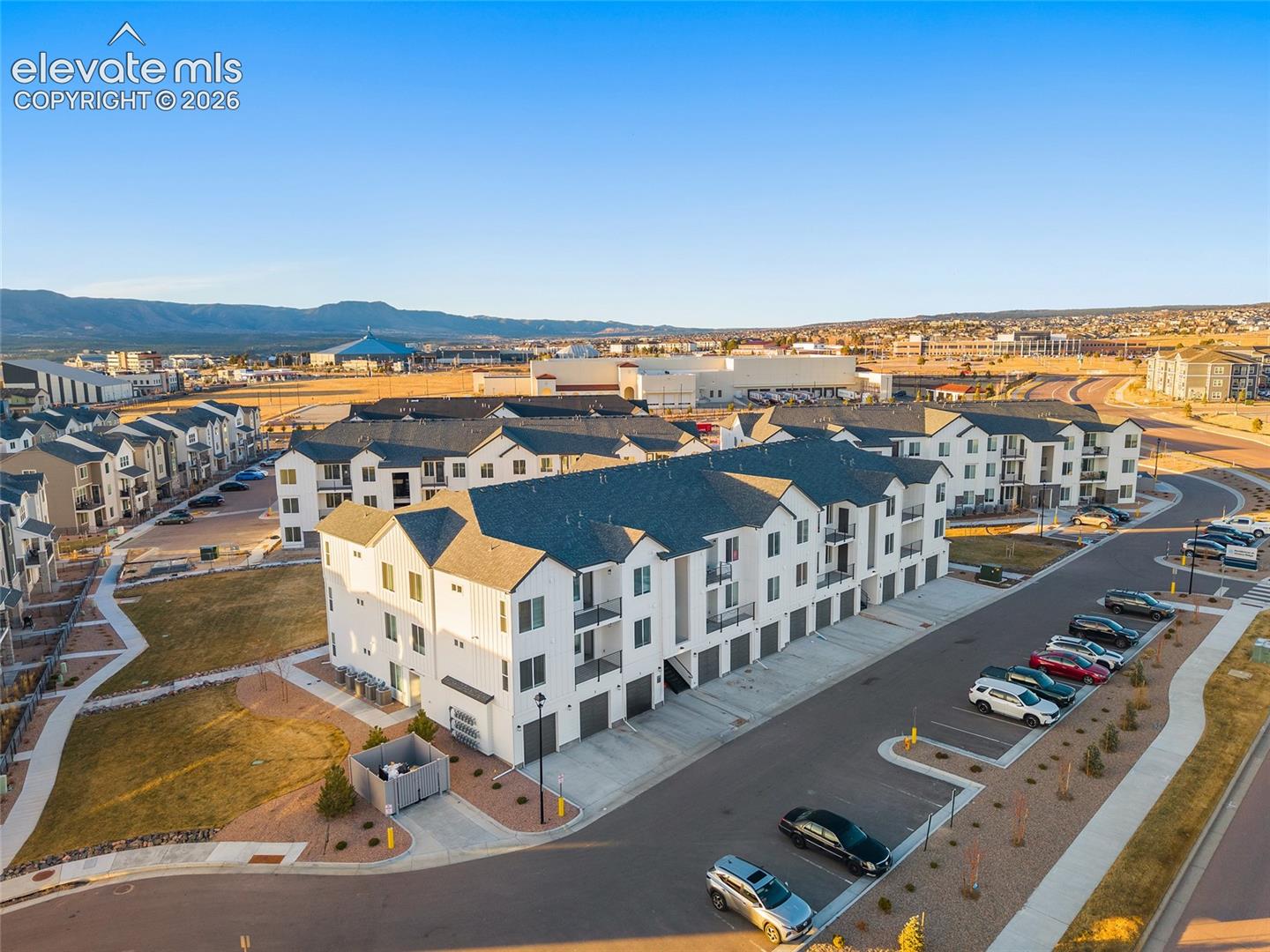 2252 Arikaree Heights